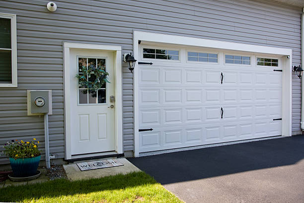 24/7 Emergency Garage Door Panel Replacement experts in New Buffalo, MI
